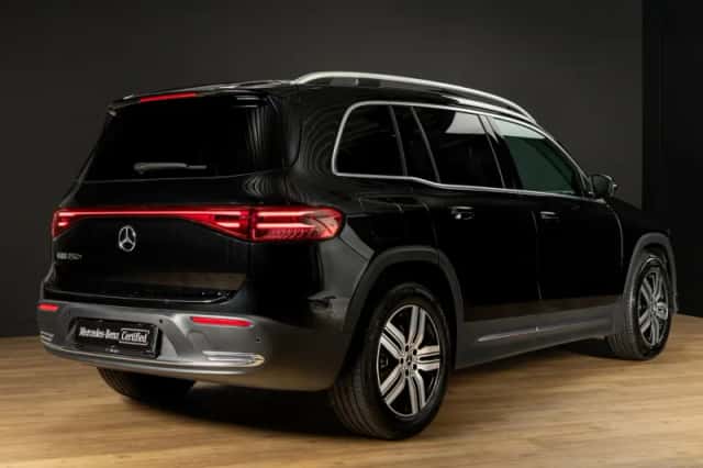 Mercedes-Benz EQB (2026) thumbnail 2