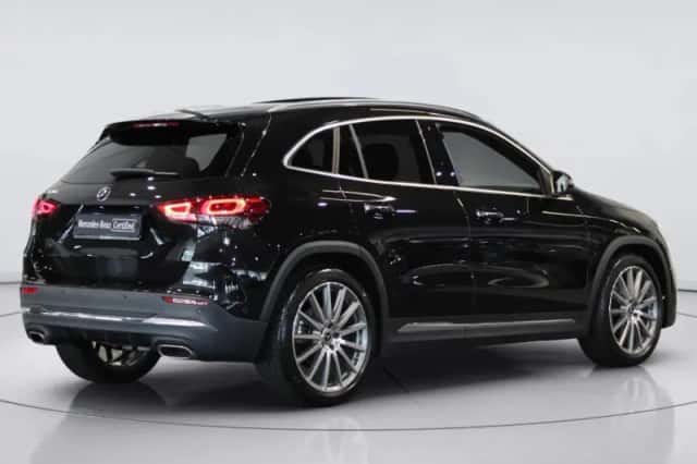 Mercedes-Benz GLA (2023) thumbnail 2