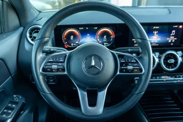 Mercedes-Benz GLA (2021) thumbnail 13