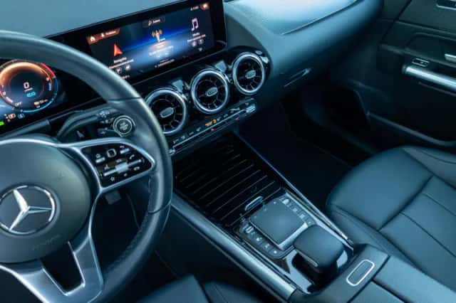 Mercedes-Benz GLA (2021) thumbnail 17