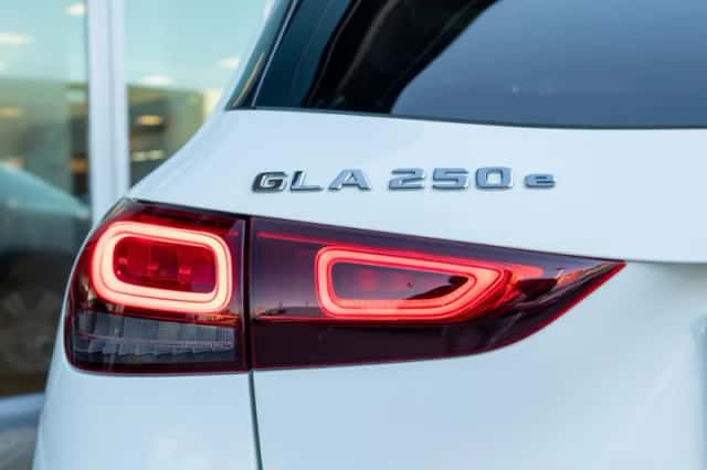 Mercedes-Benz GLA (2021) thumbnail 22