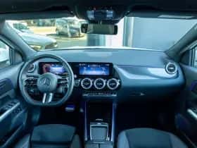 Mercedes-Benz GLA (2024) thumbnail 11