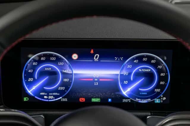Mercedes-Benz EQB (2026) thumbnail 12