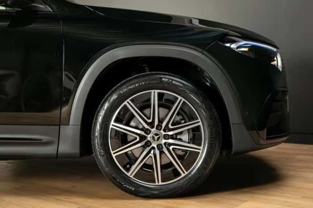Mercedes-Benz EQB (2026) thumbnail 6