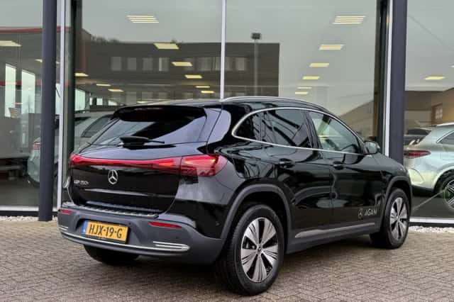 Mercedes-Benz EQA (2026) thumbnail 2