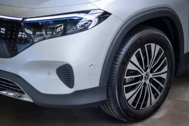Mercedes-Benz EQB (2026) thumbnail 5
