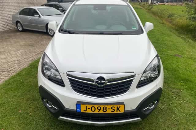 Opel Mokka (2015) thumbnail 2