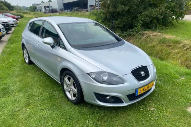 SEAT Leon (2011) thumbnail 3
