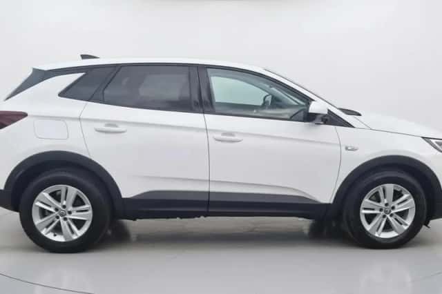 Opel Grandland (2019) thumbnail 4