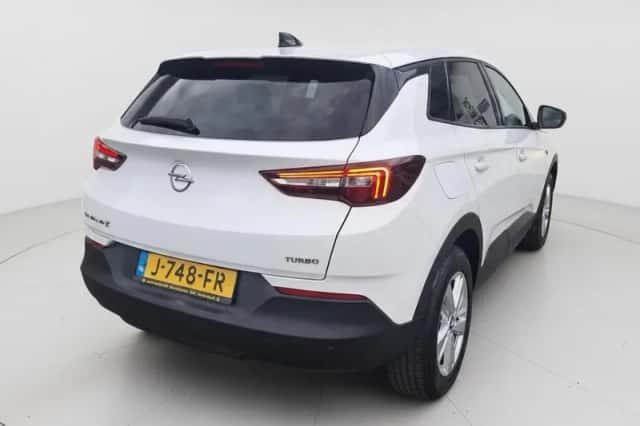 Opel Grandland (2019) thumbnail 5
