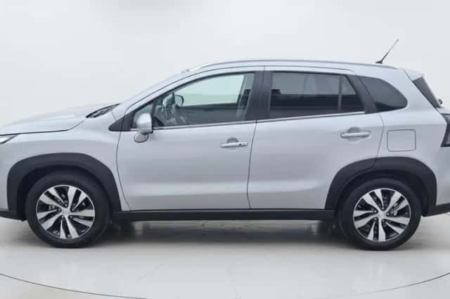 Suzuki S-Cross (2024) thumbnail 3