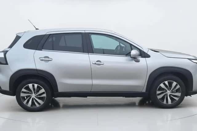 Suzuki S-Cross (2025) thumbnail 5