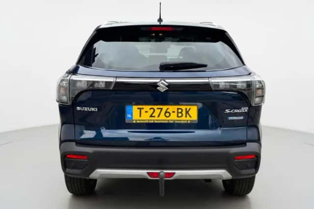Suzuki S-Cross (2022) thumbnail 5