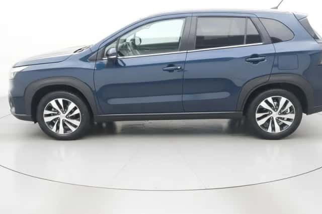 Suzuki S-Cross (2025) thumbnail 2