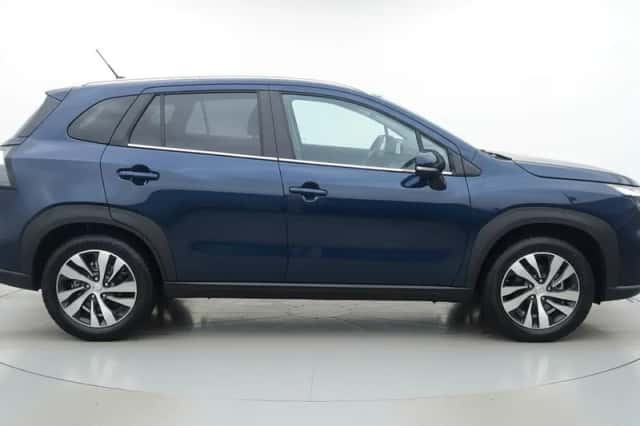 Suzuki S-Cross (2025) thumbnail 6