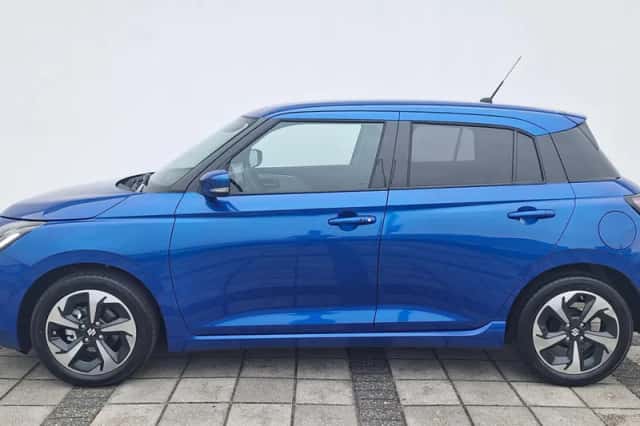 Suzuki Swift (2025) thumbnail 3