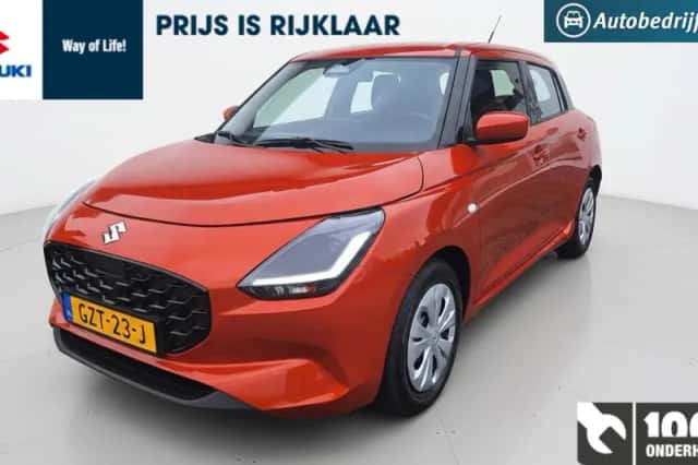 Suzuki Swift (2025) thumbnail 2