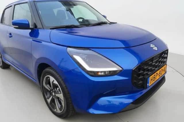 Suzuki Swift (2025) thumbnail 3