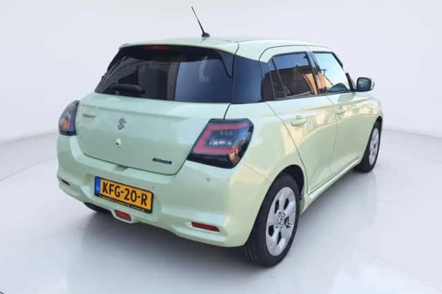 Suzuki Swift (2025) thumbnail 3