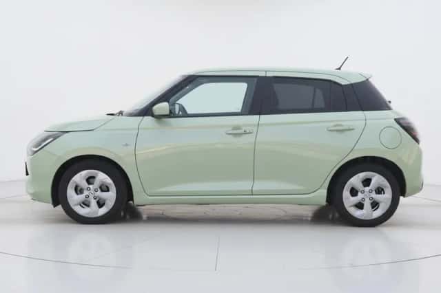 Suzuki Swift (2025) thumbnail 4