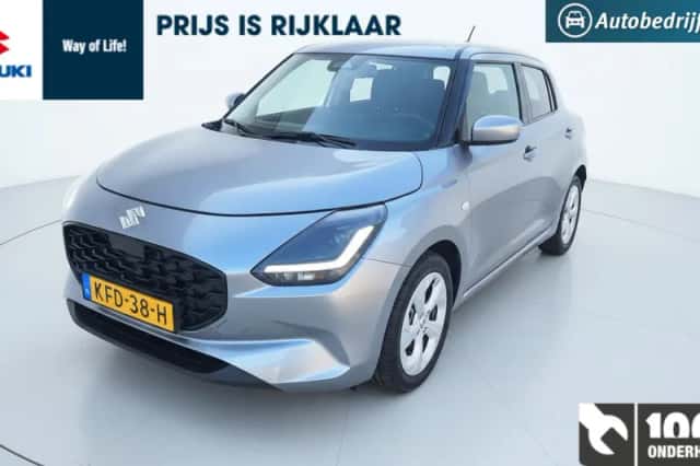 Suzuki Swift (2025) thumbnail 2