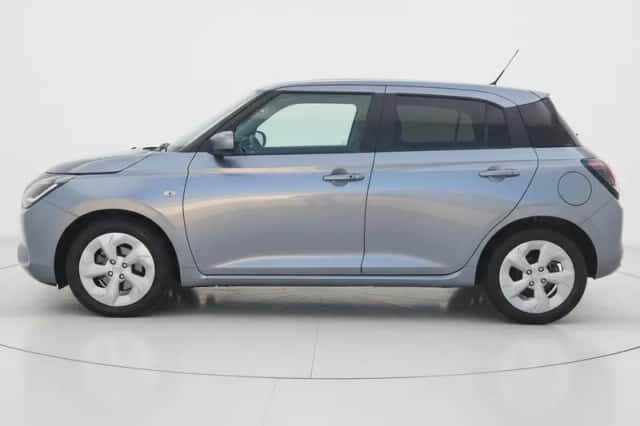 Suzuki Swift (2025) thumbnail 4