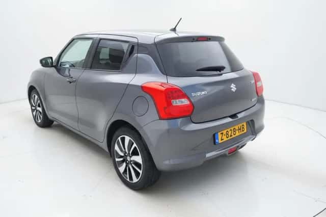 Suzuki Swift (2019) thumbnail 4