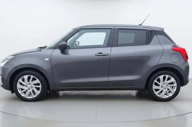 Suzuki Swift (2021) thumbnail 4