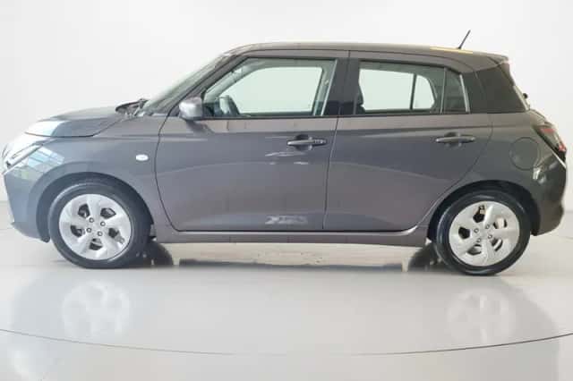 Suzuki Swift (2024) thumbnail 3