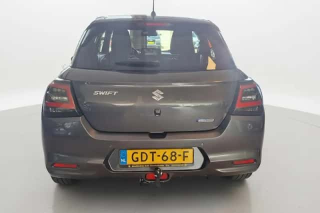 Suzuki Swift (2024) thumbnail 5