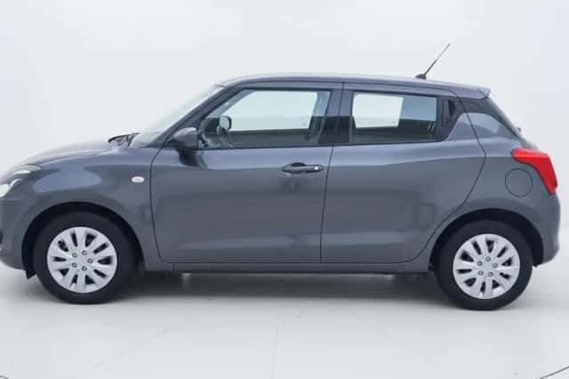 Suzuki Swift (2022) thumbnail 3