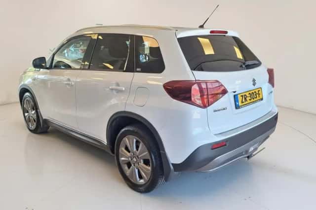 Suzuki Vitara (2019) thumbnail 4