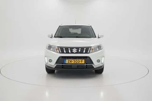 Suzuki Vitara (2019) thumbnail 5