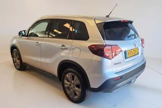Suzuki Vitara (2025) thumbnail 4