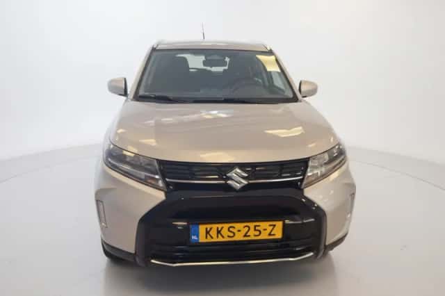 Suzuki Vitara (2025) thumbnail 6