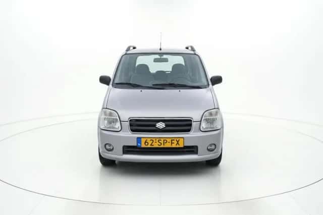 Suzuki Wagon R+ (2006) thumbnail 4