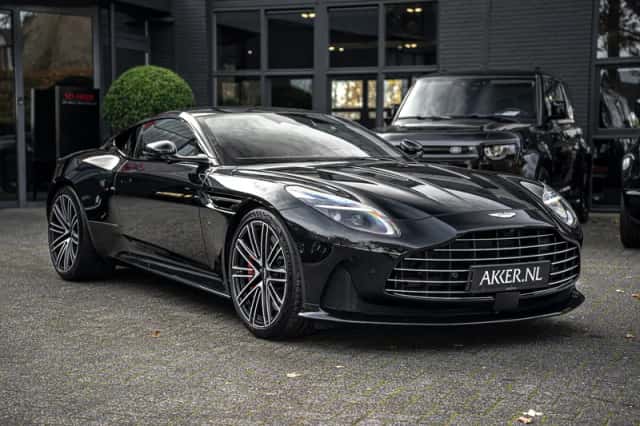 Aston Martin DB12 V8 (2024) thumbnail 12