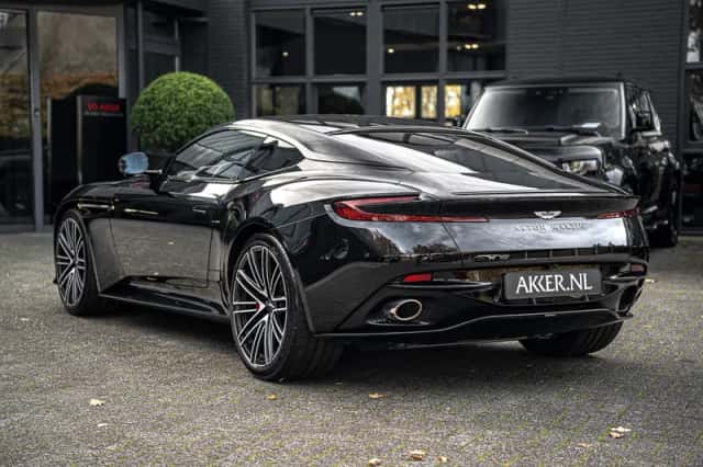 Aston Martin DB12 V8 (2024) thumbnail 13