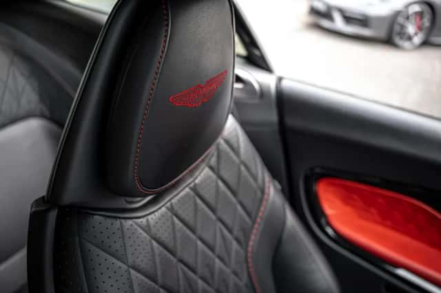Aston Martin DB12 V8 (2024) thumbnail 15