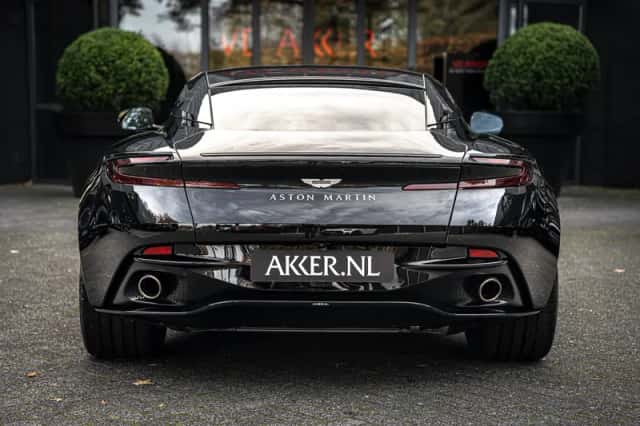 Aston Martin DB12 V8 (2024) thumbnail 21
