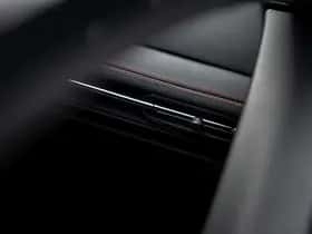 Aston Martin DB12 V8 (2024) thumbnail 34