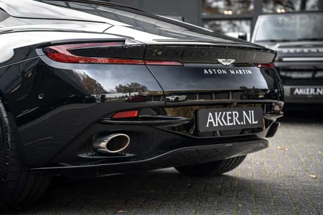 Aston Martin DB12 V8 (2024) thumbnail 36