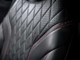 Aston Martin DB12 V8 (2024) thumbnail 38