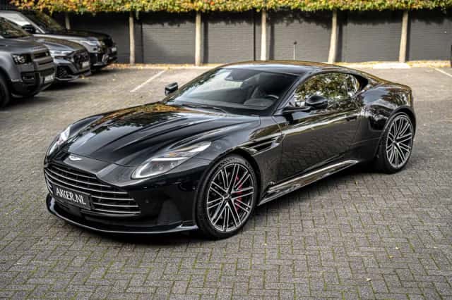 Aston Martin DB12 V8 (2024) thumbnail 8