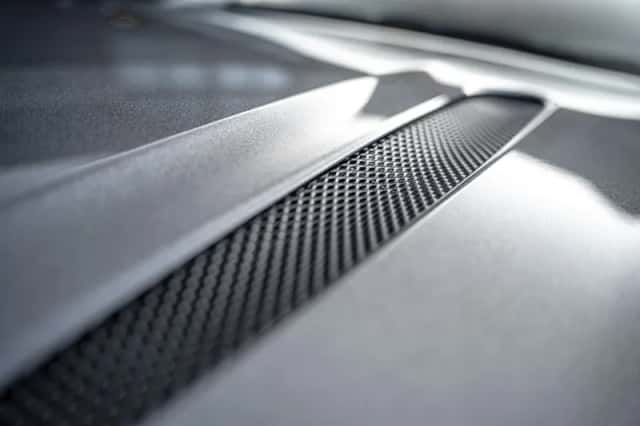 Aston Martin DB12 V8 (2025) thumbnail 14