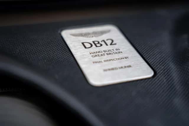 Aston Martin DB12 V8 (2025) thumbnail 17