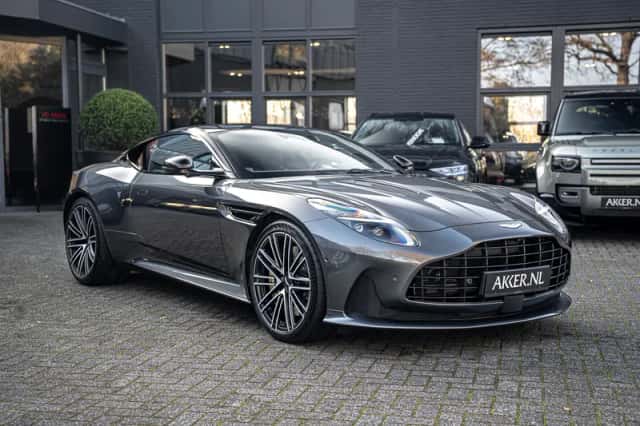 Aston Martin DB12 V8 (2025) thumbnail 25