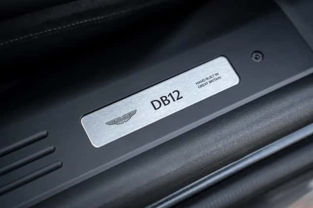 Aston Martin DB12 V8 (2025) thumbnail 39