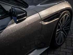 Aston Martin DB12 V8 (2025) thumbnail 9