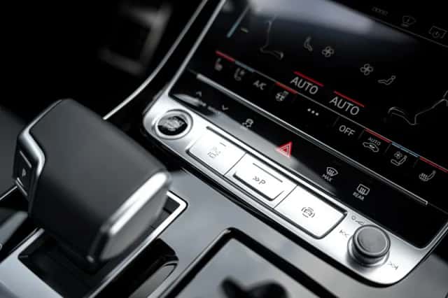Audi Q8 (2025) thumbnail 27